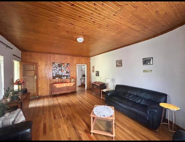 3 BEDROOM HOUSE FOR SALE IN SELECTION PARK